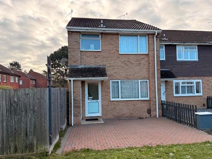 3 Bedroom End Of Terrace House For Sale In Redhoave Road, Canford Heath, Poole, BH17
