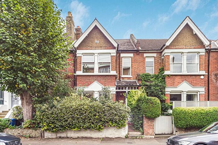 2 Bedroom Flat To Rent In Talfourd Place, Peckham, SE15