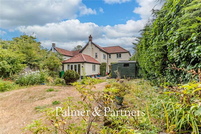 3 Bedroom Semi-Detached House For Sale In Queen Street, Stradbroke, Suffolk, IP21