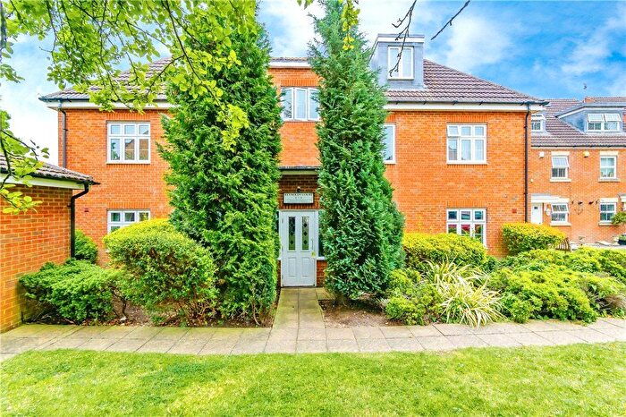 2 Bedroom Flat For Sale In Turner Avenue, Biggin Hill, Westerham, TN16