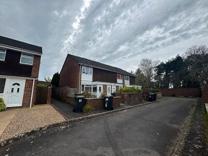 1 Bedroom Maisonette To Rent In Bradford Road, Muscliffe, BH9