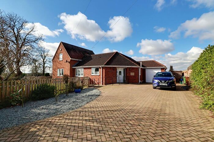 4 Bedroom Detached House For Sale In Station Road, Owston Ferry, Doncaster, DN9