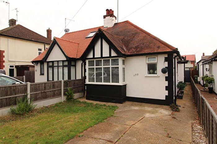 2 Bedroom Bungalow To Rent In Eastwood Road North, Leigh-on-Sea, Essex, SS9