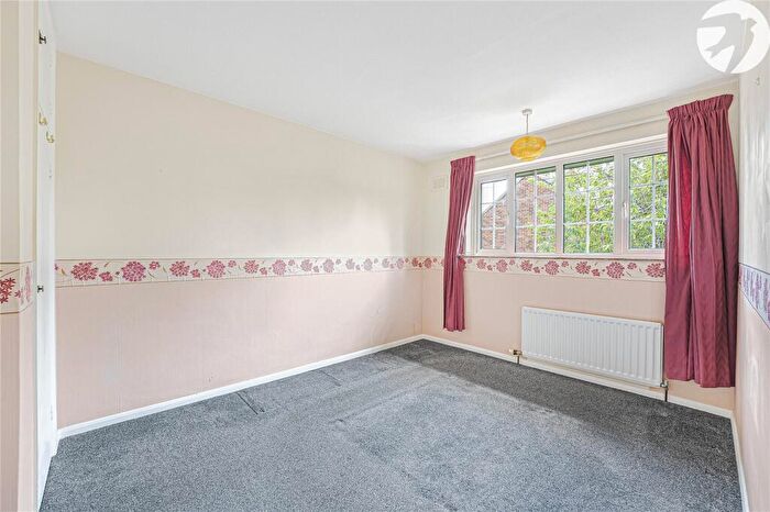 3 Bedroom Terraced House For Sale In Bevis Close, Dartford, Kent, DA2