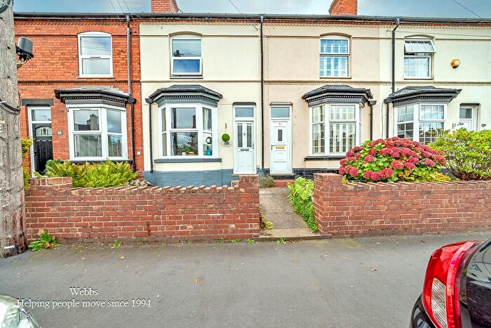 2 Bedroom Terraced House For Sale In Lichfield Road, Bloxwich, Walsall, WS3