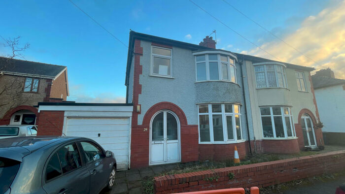 3 Bedroom Semi-Detached House To Rent In Methuen Avenue, Preston, PR2