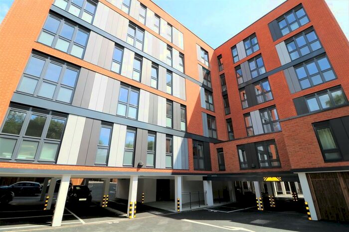 1 Bedroom Apartment To Rent In Lincoln Road, Dorking, RH4