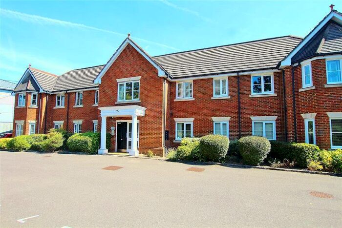 2 Bedroom Apartment To Rent In West End, GU24