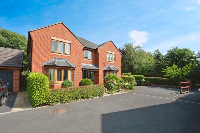 5 Bedroom Detached House For Sale In Oyster Close, Hayling Island, Hampshire, PO11