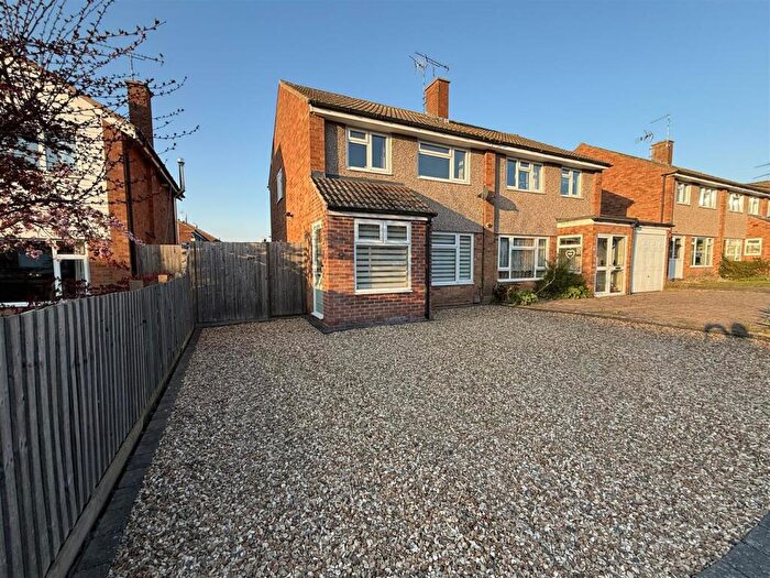 3 Bedroom Semi-Detached House For Sale In Tudor Drive, Cosby, Leicester, LE9