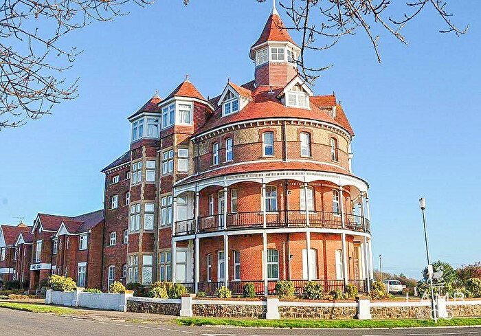 1 Bedroom Flat For Sale In The Esplanade, Frinton-On-Sea, CO13