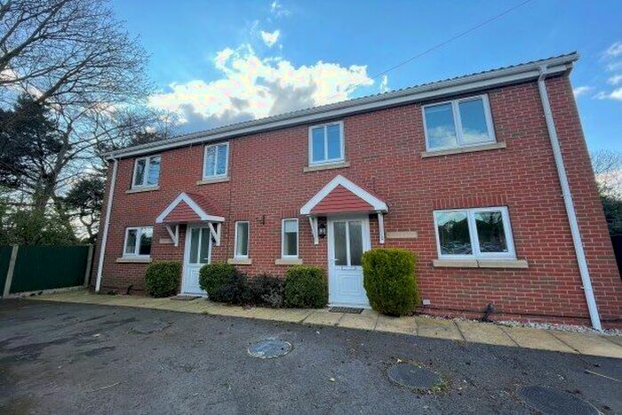 4 Bedroom Semi-Detached House To Rent In Shaw Street, Mansfield, NG18