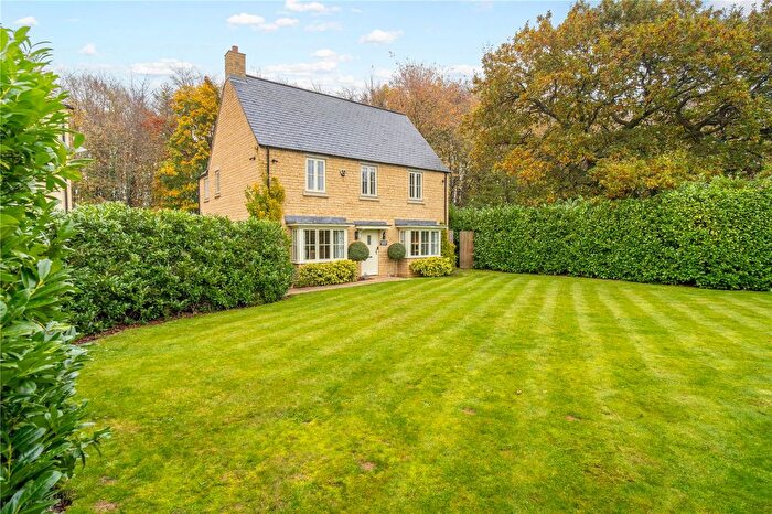 5 Bedroom Detached House For Sale In Merlin Close, Moreton-In-Marsh, Gloucestershire, GL56