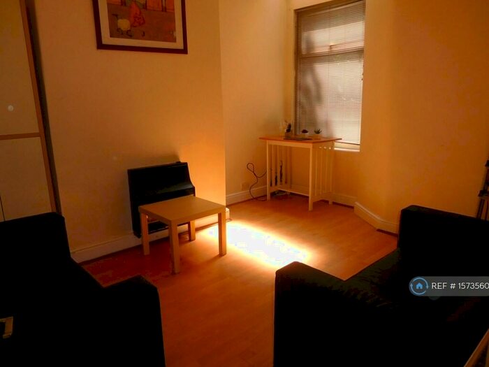 4 Bedroom Terraced House To Rent In Filey Road, Manchester, M14