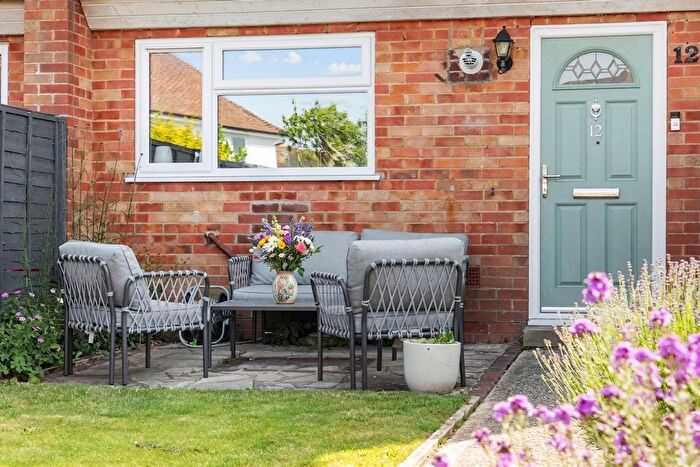 3 Bedroom End Of Terrace House For Sale In St. Georges Drive, Chichester, PO19