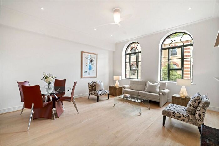 1 Bedroom Apartment For Sale In Brasenose Drive, London, SW13
