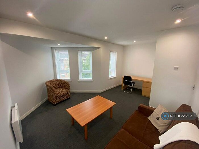 1 Bedroom Flat To Rent In Dorset Street, Glasgow, G3