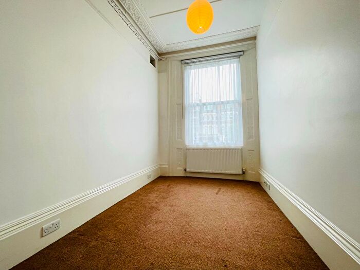 2 Bedroom Flat To Rent In Archway Road, London, N6