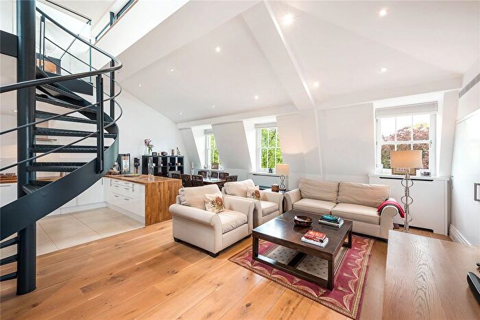 2 Bedroom Flat To Rent In Gledhow Gardens, London, SW5