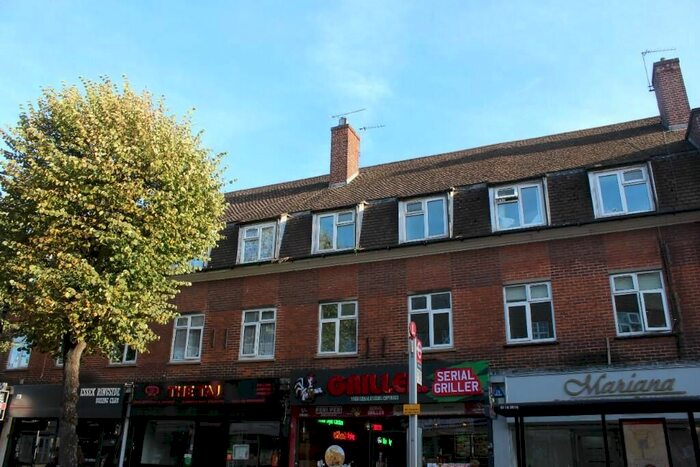 3 Bedroom Flat To Rent In Elm Park Avenue, Elm Park, Essex, RM12