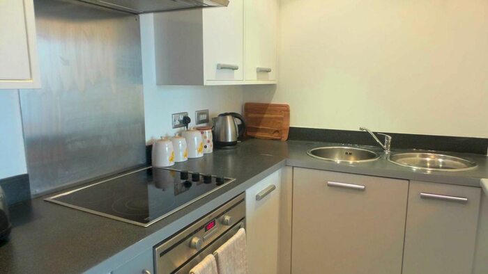 2 Bedroom Flat To Rent In Water Street, Castlefield, M3