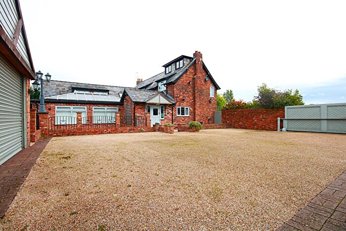 6 Bedroom Detached House To Rent In Moss Lane, Styal, Wilmslow, SK9