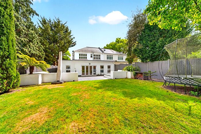 5 Bedroom Semi Detached House For Sale In Hillside Road, London, SW2