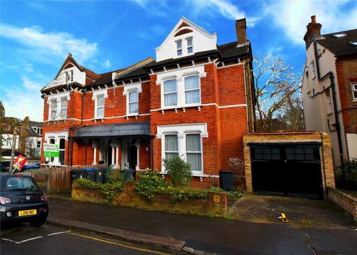 1 Bedroom Apartment To Rent In Moreton Road, South Croydon, CR2