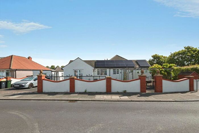 2 Bedroom Semi-Detached Bungalow For Sale In Thonock Road, Morecambe, LA4