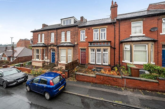 4 Bedroom Terraced House For Sale In Belgrave Mount, Wakefield, WF1