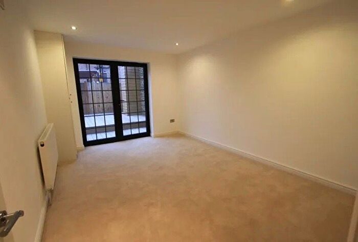 1 Bedroom Flat To Rent In Astoria Walk, Brixton, SW9