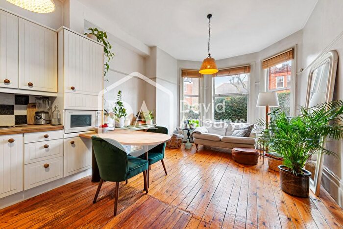 1 Bedroom Flat To Rent In Stapleton Hall Road, Crouch End, London, N4