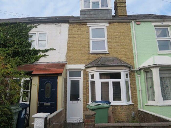 4 Bedroom House To Rent In Howard Street, OX4