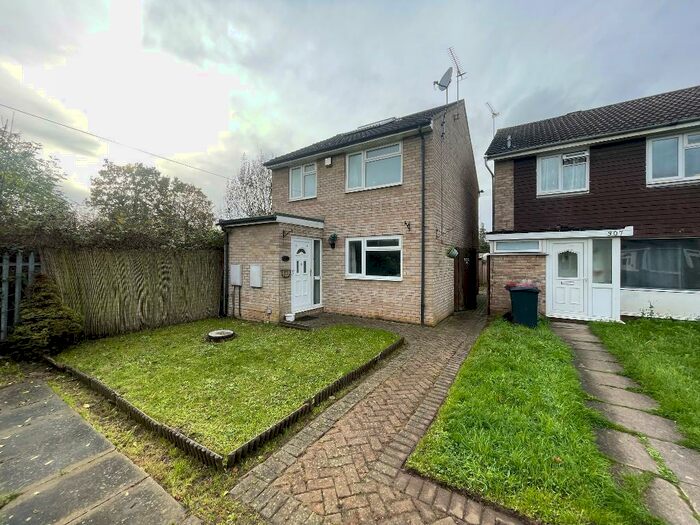 3 Bedroom Detached House To Rent In Goodman Park, Slough, SL2