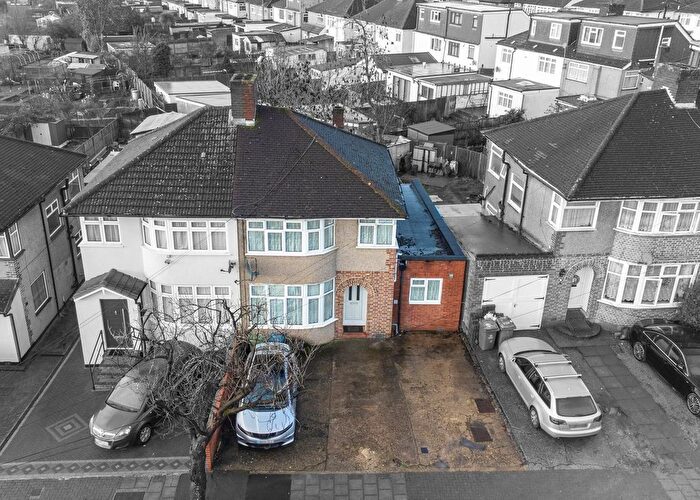 4 Bedroom Semi Detached House For Sale In Bellamy Drive, Stanmore, HA7