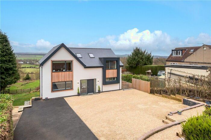 4 Bedroom Detached House For Sale In Leeds Road, Otley, West Yorkshire, LS21