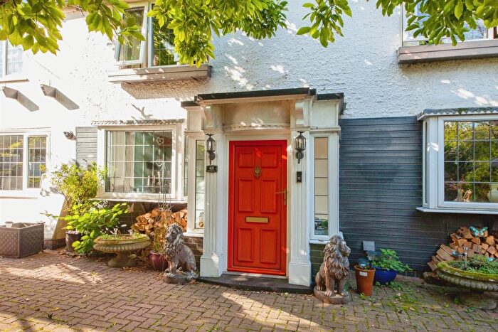 4 Bedroom Detached House For Sale In Melton Road, Burton-On-The-Wolds, Loughborough, LE12