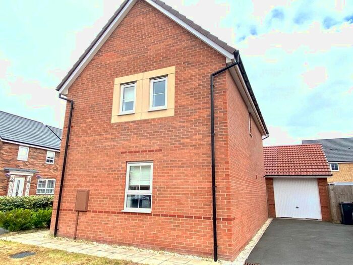 3 Bedroom Detached House To Rent In Twill Close, Nuneaton, Warwickshire, CV11
