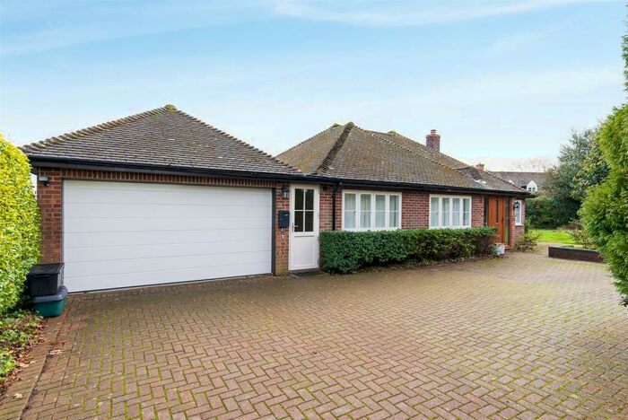 4 Bedroom Detached Bungalow To Rent In Routs Green, Bledlow Ridge, HP14