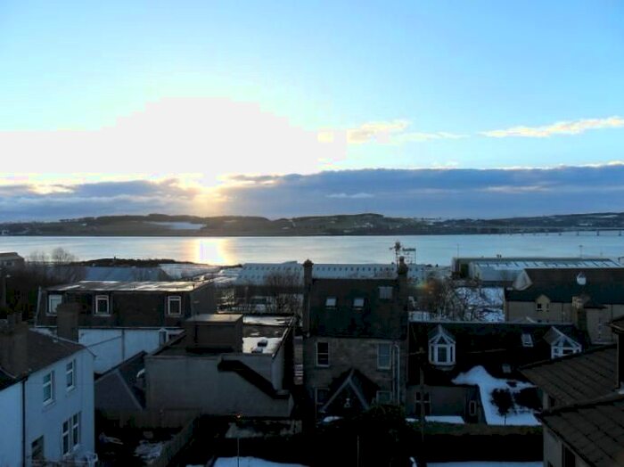 2 Bedroom Flat To Rent In Murray Street, Craigiebank, Dundee, DD4