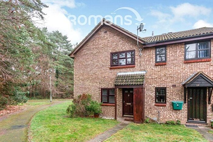 1 Bedroom End Of Terrace House For Sale In Hythe Close, Forest Park, Bracknell, RG12