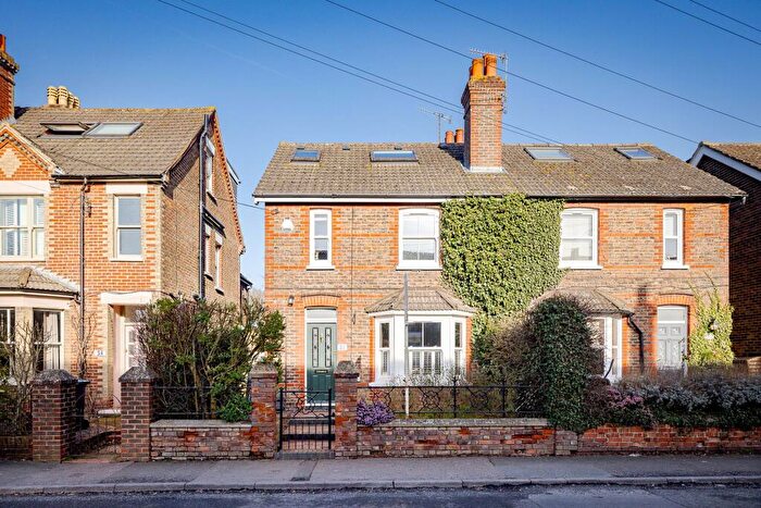 3 Bedroom Semi Detached House For Sale In Godstone Road, Lingfield, RH7