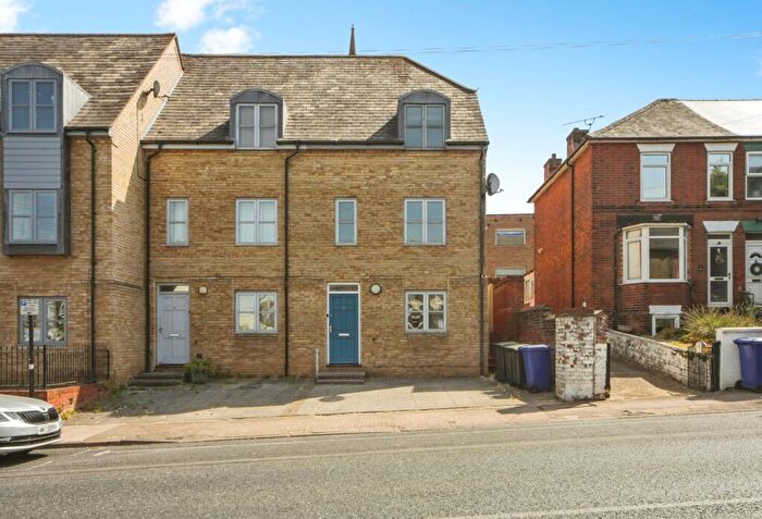 4 Bedroom House For Sale In St. Andrews Street North, Bury St. Edmunds, Suffolk, IP33