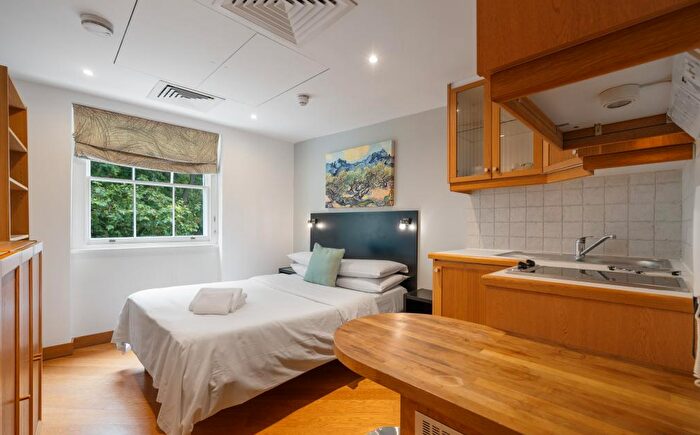 1 Bedroom Studio To Rent In Cartwright Gardens, Bloomsbury, London, WC1H