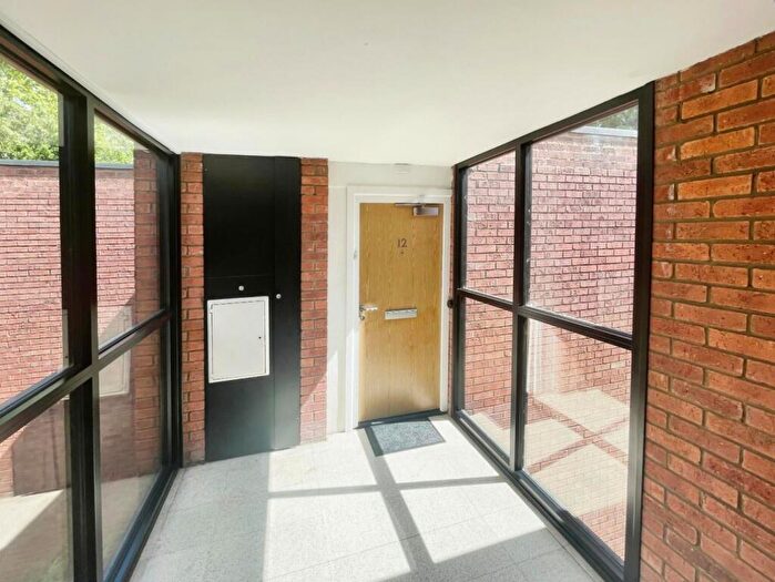 1 Bedroom Apartment To Rent In St. Gregorys Road, Stratford-upon-Avon, CV37