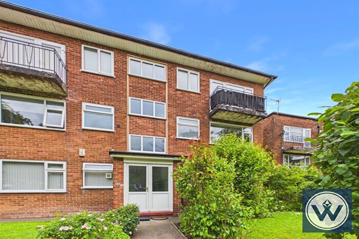 1 Bedroom Flat To Rent In Lavenham Close, Bury, BL9