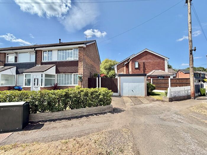 3 Bedroom End Of Terrace House For Sale In Dartington Close, Manchester, M23
