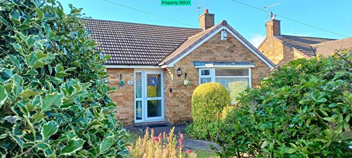 2 Bedroom Bungalow For Sale In Belvedere Drive, Bilton, Hull, HU11