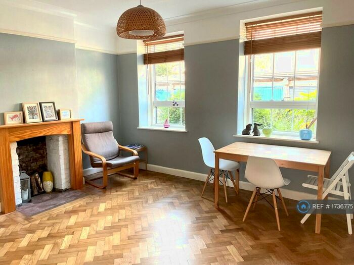 2 Bedroom Flat To Rent In Arden House Black Prince Road London, London, SE11