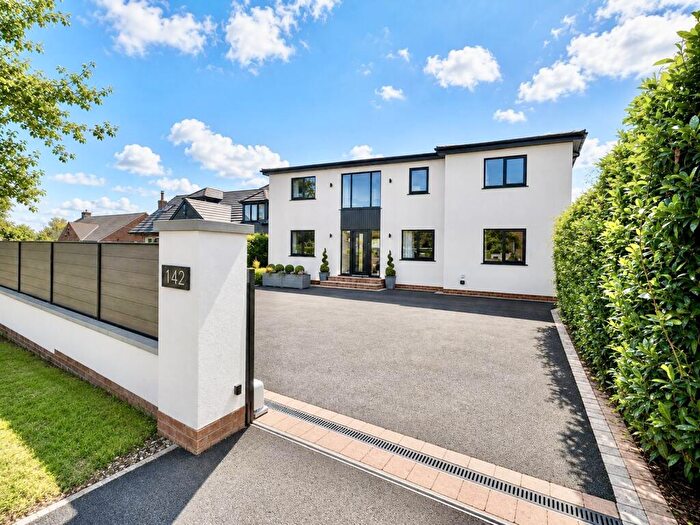 5 Bedroom Detached House To Rent In Wetherby Road, Harrogate, North Yorkshire, HG2